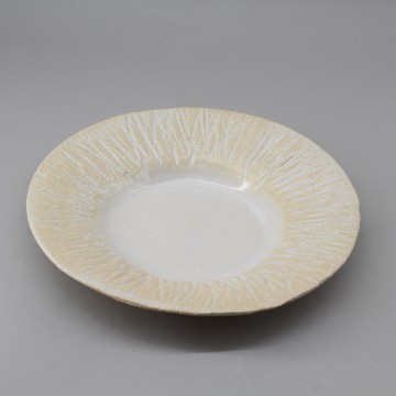 Assiette plate gravée