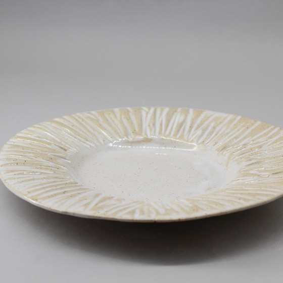 Assiette plate " pétales "