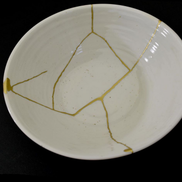 Porcelain and kintsugi...