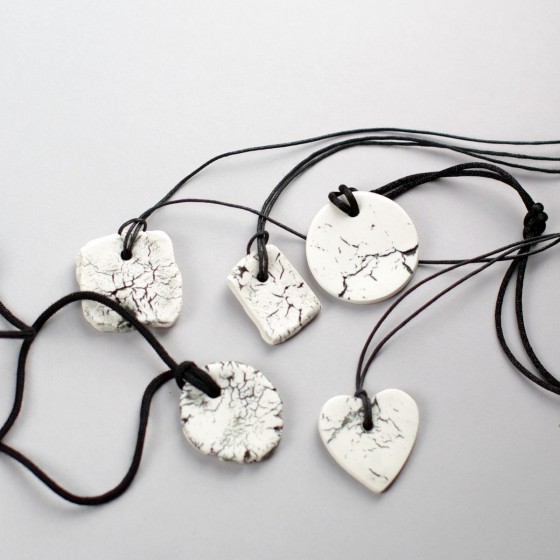 Porcelain pendant " Cracks " Porcelain pendant " Cracks "