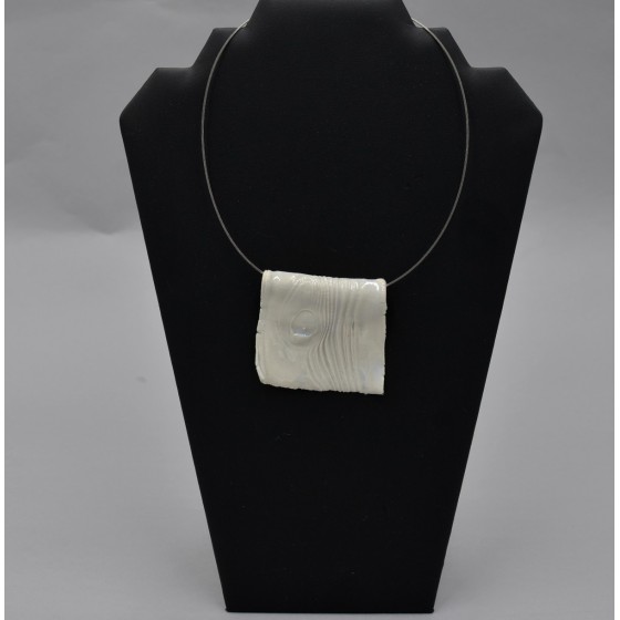 Collier tour de cou porcelaine Collier tour de cou porcelaine