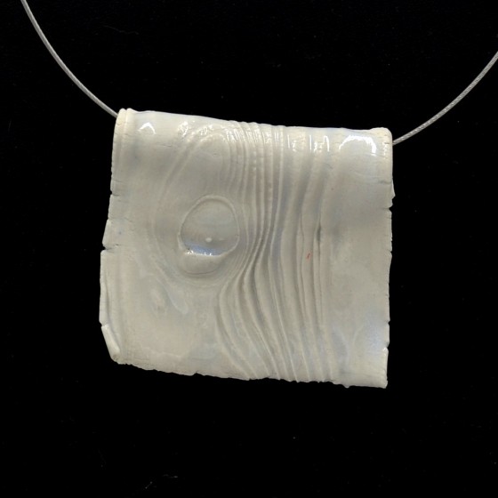 Collier tour de cou porcelaine Collier tour de cou porcelaine