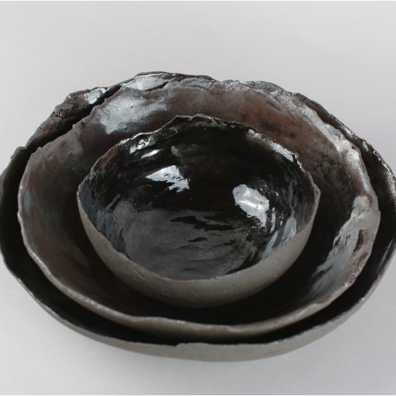 Black presentation bowl Black presentation bowl